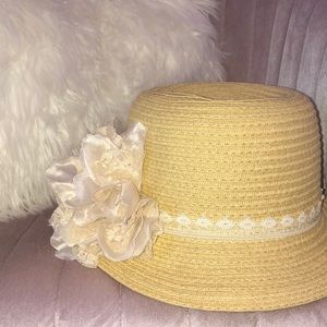 Vintage style hat